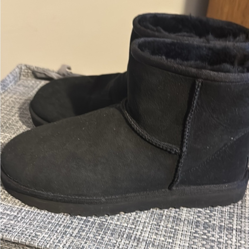 Ugg classic mini Boots